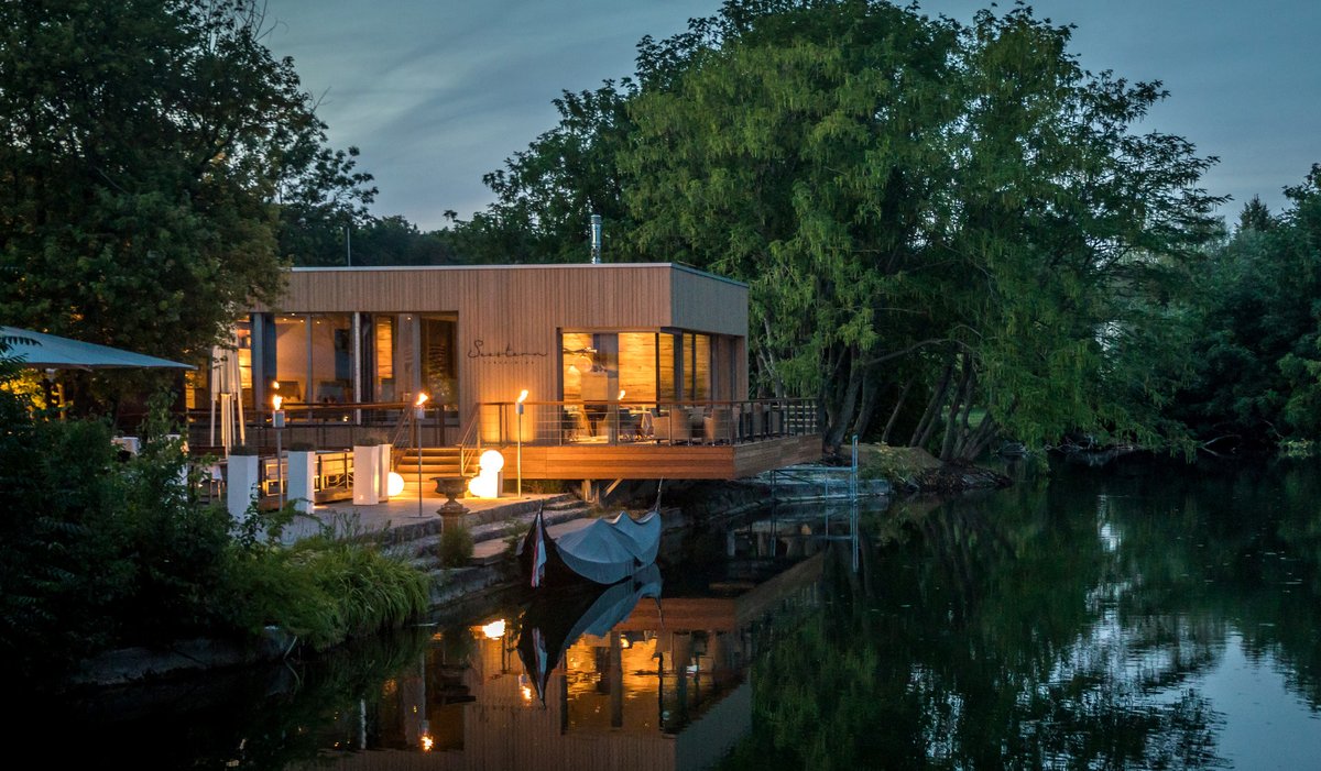 LAGO Hotel