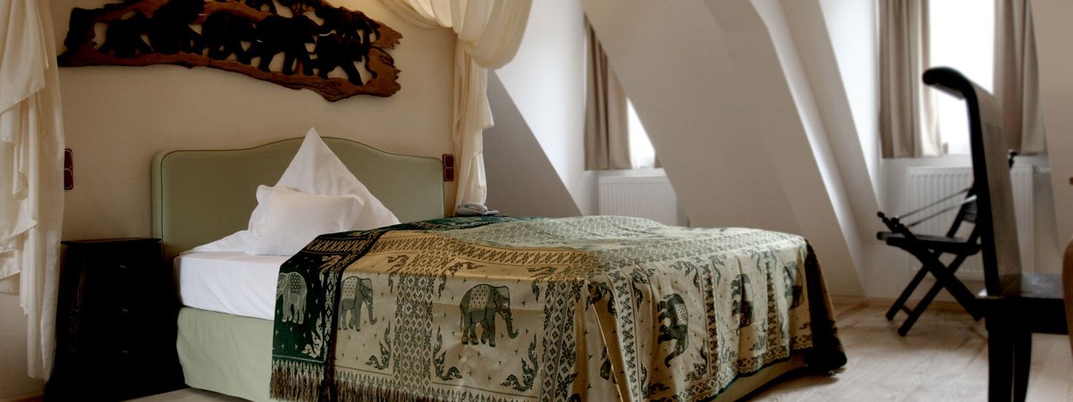 Hip Hotel