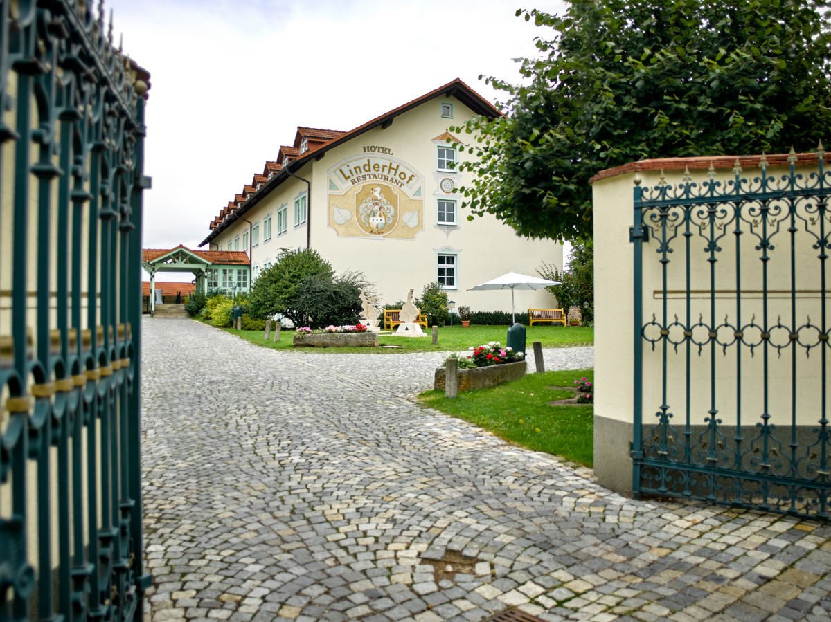 Hotel Linderhof - Landgasthof